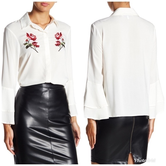 Cupcakes & Cashmere Kymberly Embroidered Blouse S - Picture 2 of 11